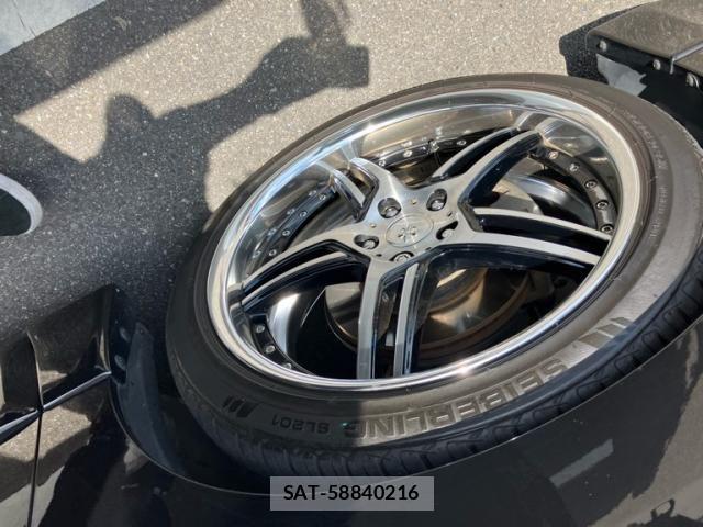 Nissan ELGRAND 2010-10 8229844-3