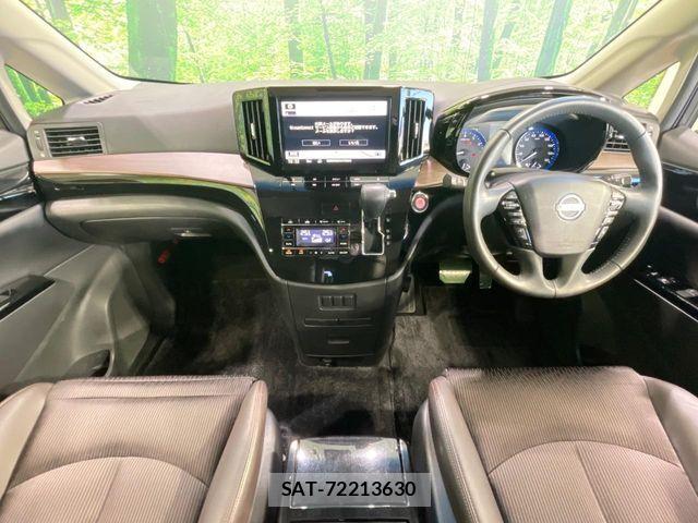 Nissan ELGRAND 2022-03 8245140-1