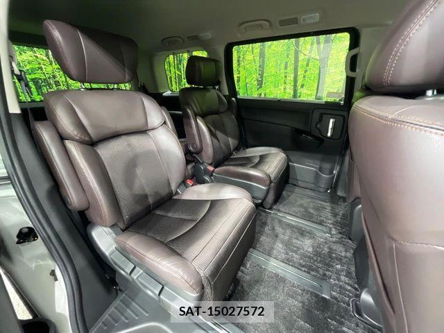 Nissan ELGRAND 2021-06 8245141-9