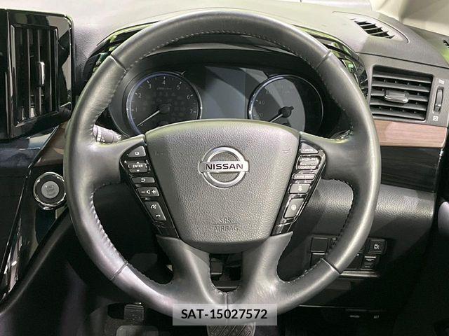 Nissan ELGRAND 2021-06 8245141-12