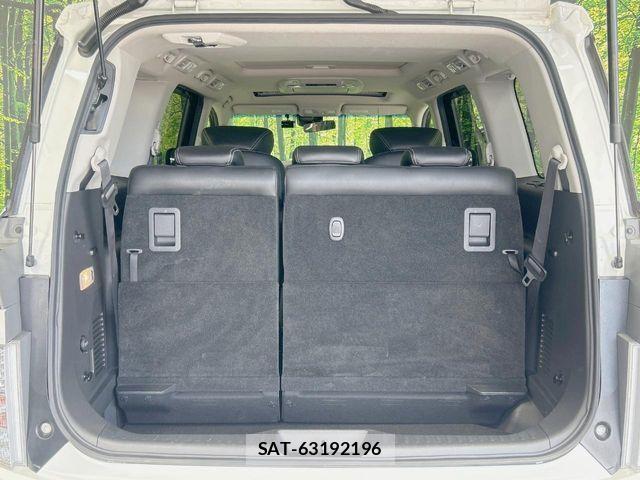 Nissan ELGRAND 2018-12 8245144-10