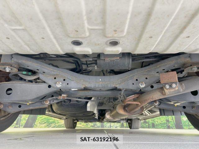 Nissan ELGRAND 2018-12 8245144-18