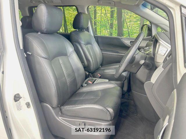 Nissan ELGRAND 2018-12 8245144-7