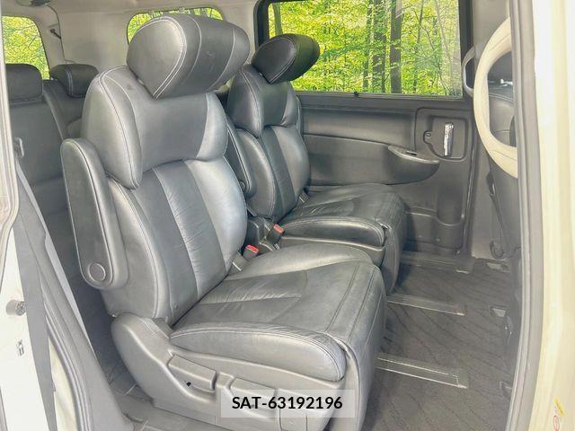 Nissan ELGRAND 2018-12 8245144-8