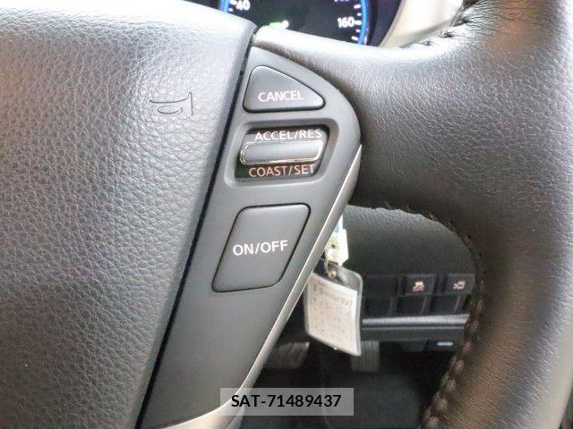 Nissan ELGRAND 2017-02 8245142-22