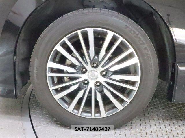 Nissan ELGRAND 2017-02 8245142-26