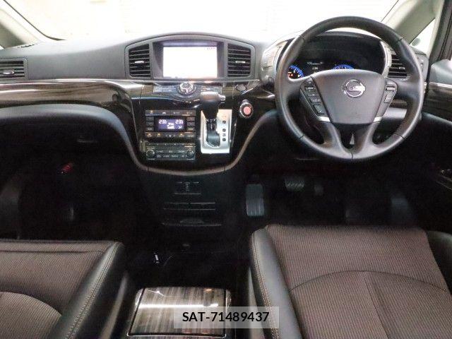 Nissan ELGRAND 2017-02 8245142-2
