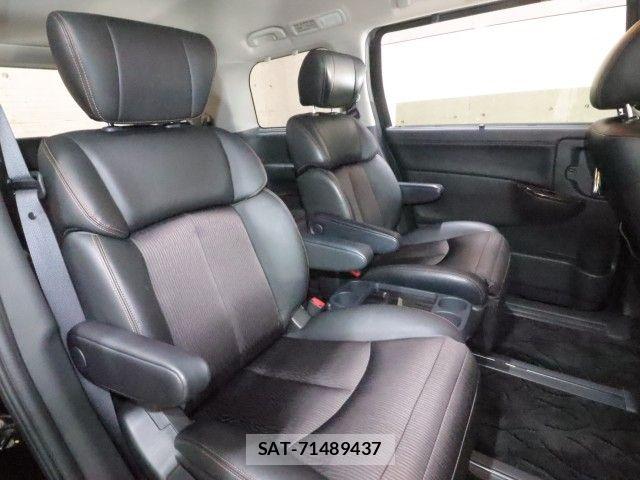 Nissan ELGRAND 2017-02 8245142-5