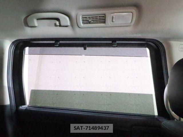 Nissan ELGRAND 2017-02 8245142-6