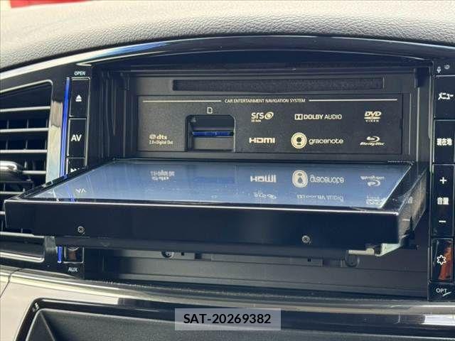 Nissan ELGRAND 2018-05 8314317-24