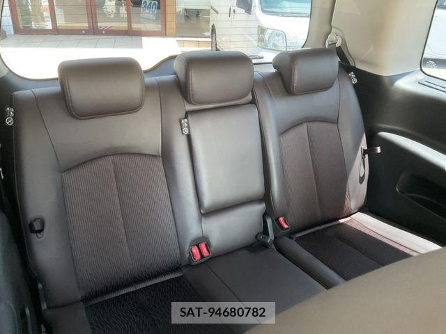 Nissan ELGRAND 2022-03 8314313-17