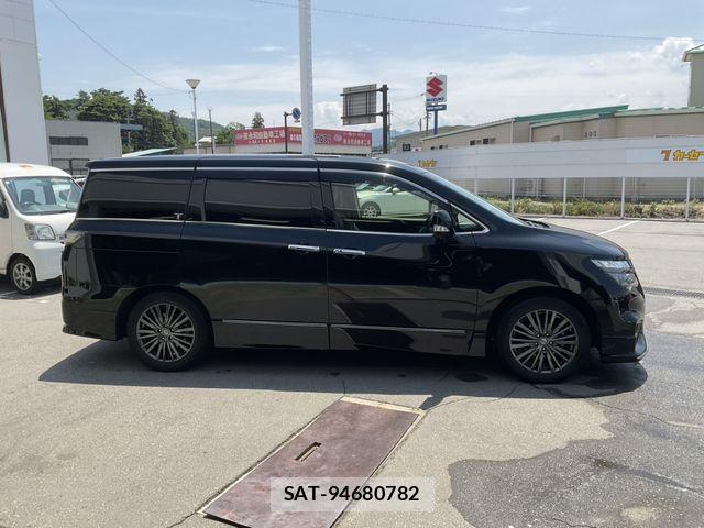 Nissan ELGRAND 2022-03 8314313-3