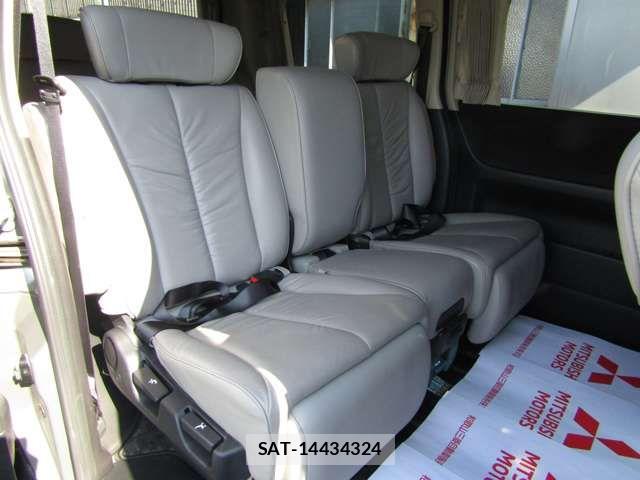 Nissan ELGRAND 2007-08 8314319-10