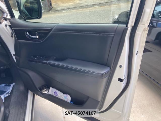 Nissan ELGRAND 2013-10 8314320-10