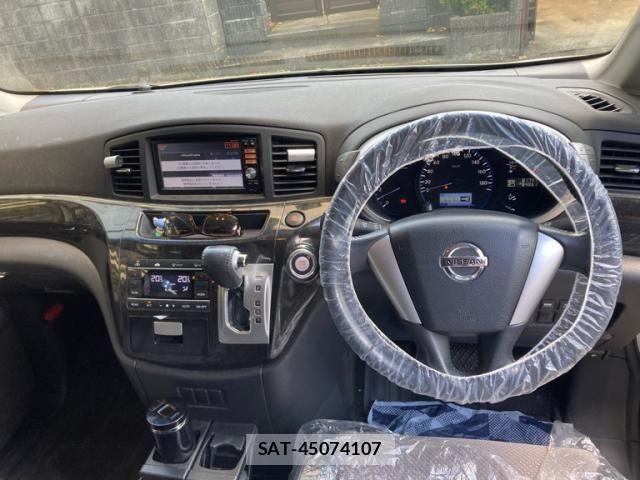 Nissan ELGRAND 2013-10 8314320-13