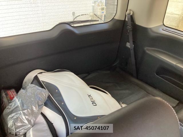Nissan ELGRAND 2013-10 8314320-18