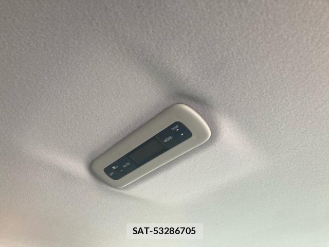 Nissan ELGRAND 2012-04 8314321-14