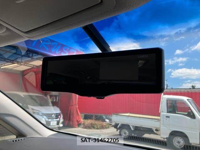 Nissan ELGRAND 2015-02 8314318-25