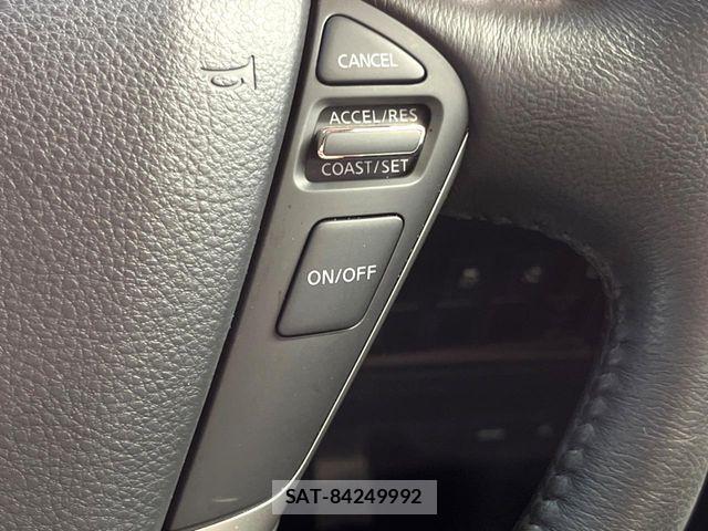 Nissan ELGRAND 2017-02 8335714-5