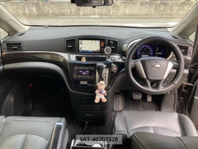 Nissan ELGRAND 2012-03 8335724-14
