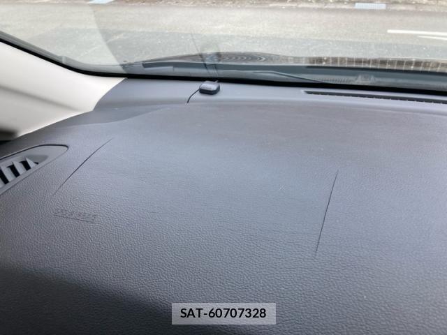 Nissan ELGRAND 2012-03 8335724-15