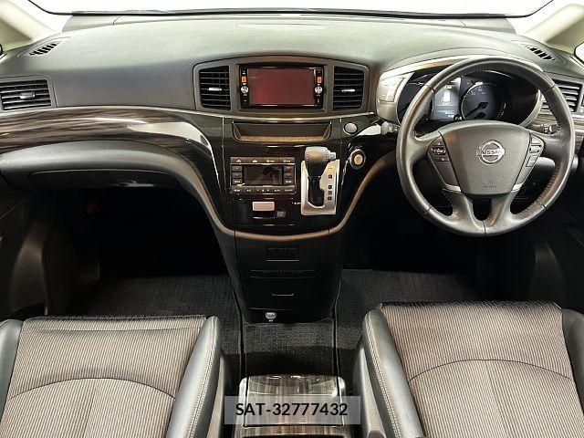 Nissan ELGRAND 2015-05 8335715-1