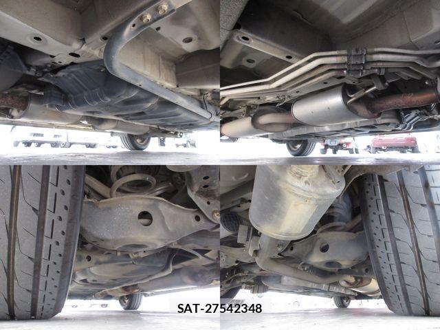 Nissan ELGRAND 2011-02 8335722-17