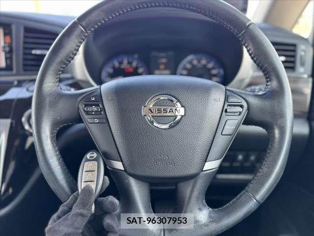 Nissan ELGRAND 2016-07 8335720-5