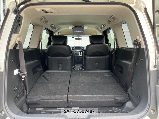 Nissan ELGRAND 2017-08 8335717-12