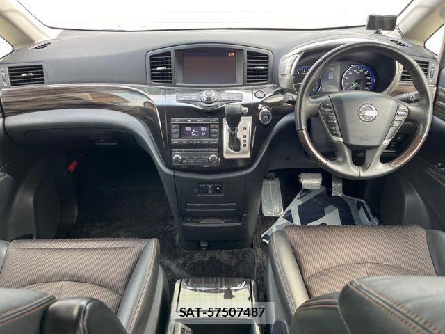 Nissan ELGRAND 2017-08 8335717-1