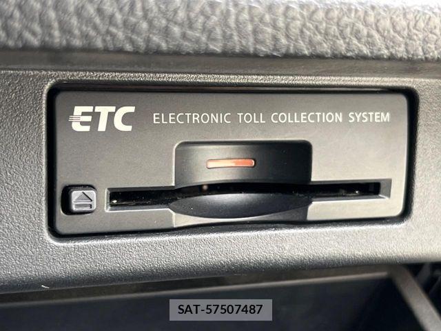 Nissan ELGRAND 2017-08 8335717-8