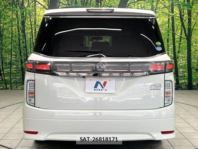 Nissan ELGRAND 2015-09 8335721-15