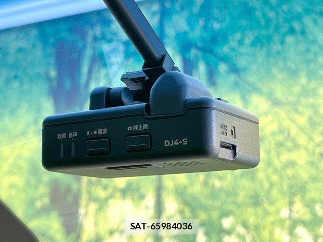 Nissan ELGRAND 2020-01 8354394-5