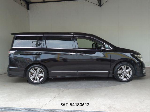 Nissan ELGRAND 2012-11 8354398-18
