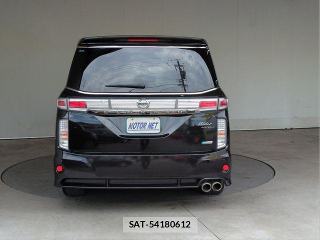 Nissan ELGRAND 2012-11 8354398-19