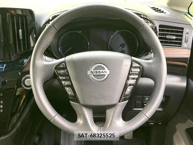 Nissan ELGRAND 2021-09 8354393-11