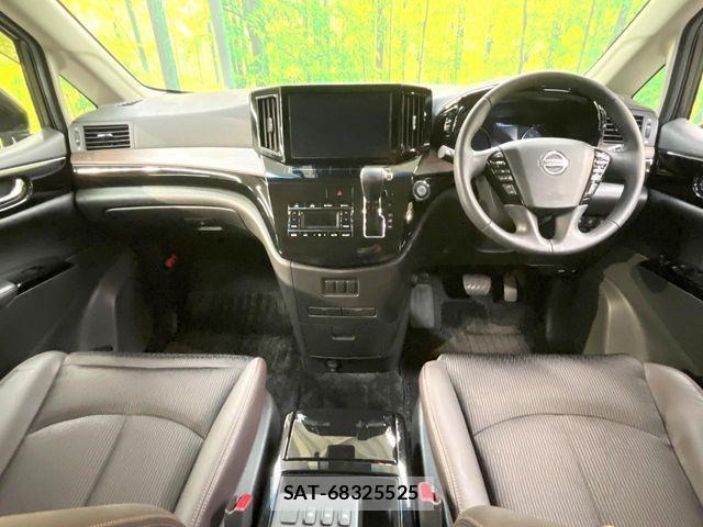 Nissan ELGRAND 2021-09 8354393-1
