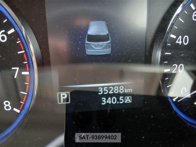 Nissan ELGRAND 2014-08 8354396-2