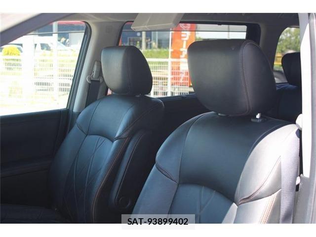 Nissan ELGRAND 2014-08 8354396-29