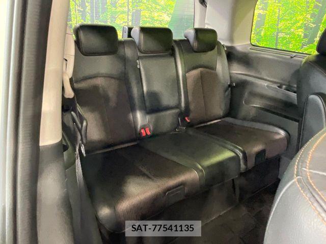 Nissan ELGRAND 2019-07 8354392-9