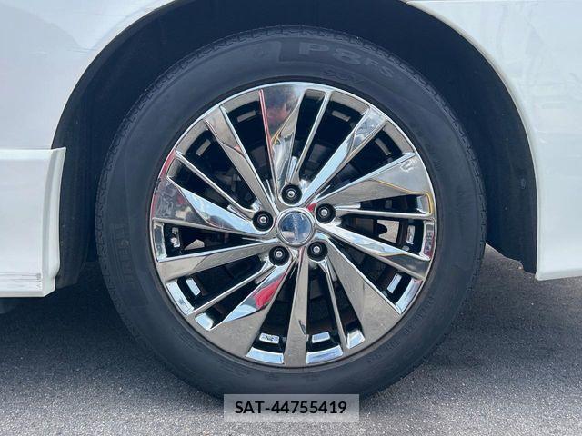 Nissan ELGRAND 2014-08 8354395-12