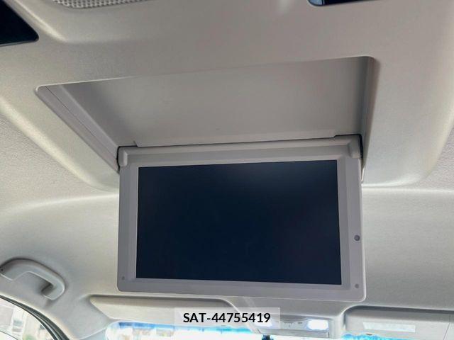 Nissan ELGRAND 2014-08 8354395-2
