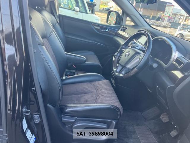 Nissan ELGRAND 2013-03 8354397-16