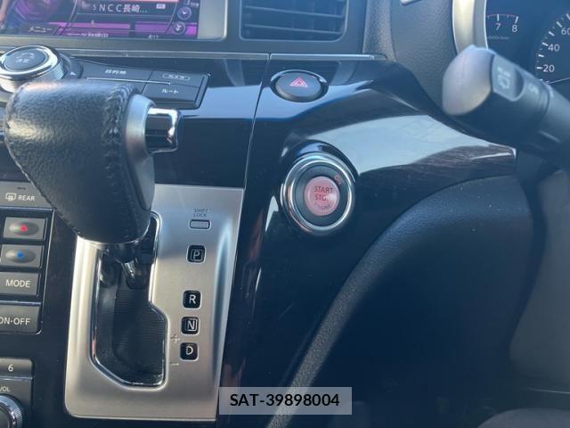 Nissan ELGRAND 2013-03 8354397-26