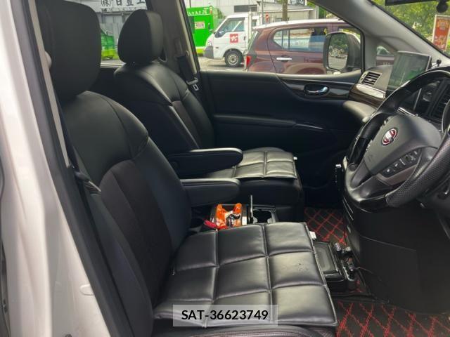 Nissan ELGRAND 2019-08 8365749-11