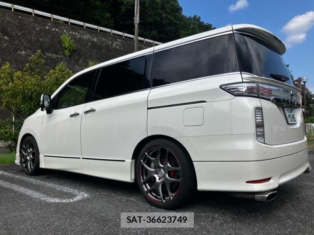 Nissan ELGRAND 2019-08 8365749-1