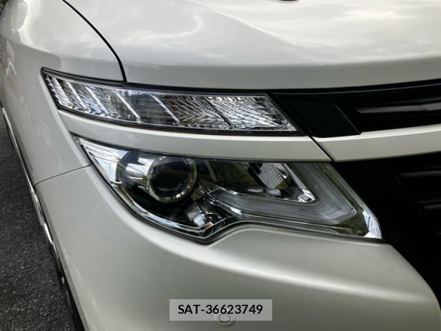 Nissan ELGRAND 2019-08 8365749-19