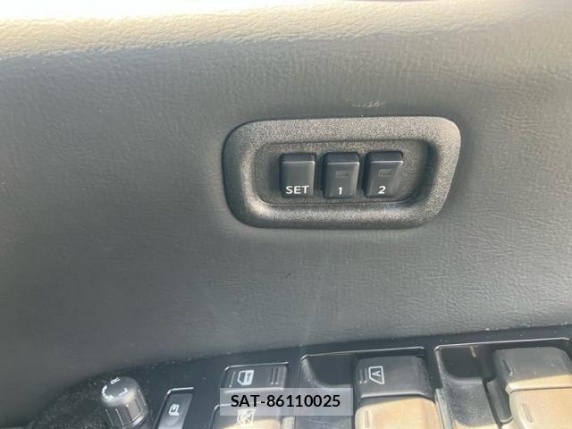 Nissan ELGRAND 2021-06 8365745-18