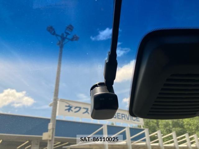 Nissan ELGRAND 2021-06 8365745-19