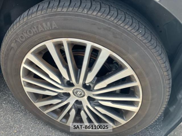 Nissan ELGRAND 2021-06 8365745-2